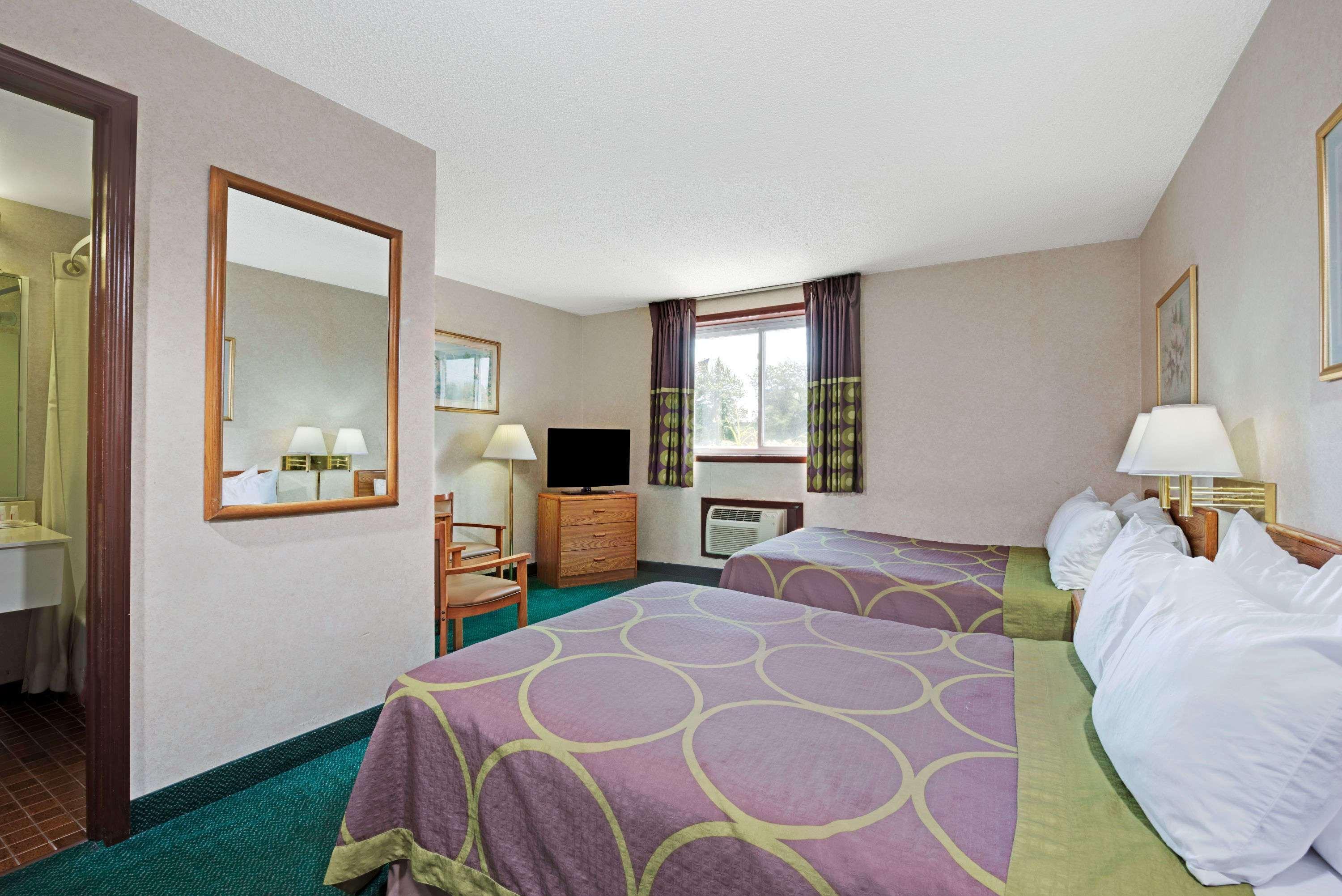 Super 8 By Wyndham Kenmore/Buffalo/Niagara Falls Area Exterior foto
